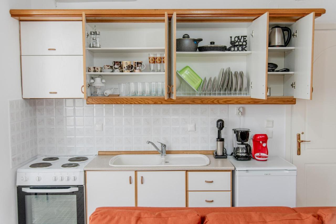 Family Resort 2 Ofrínion 외부 사진